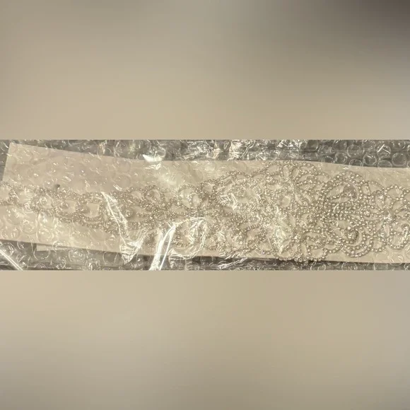 DAVID'S BRIDAL Cummerbund Satin Ball Gown Wedding Dress STYLE# V3848 Size 6 - Picture 12 of 14